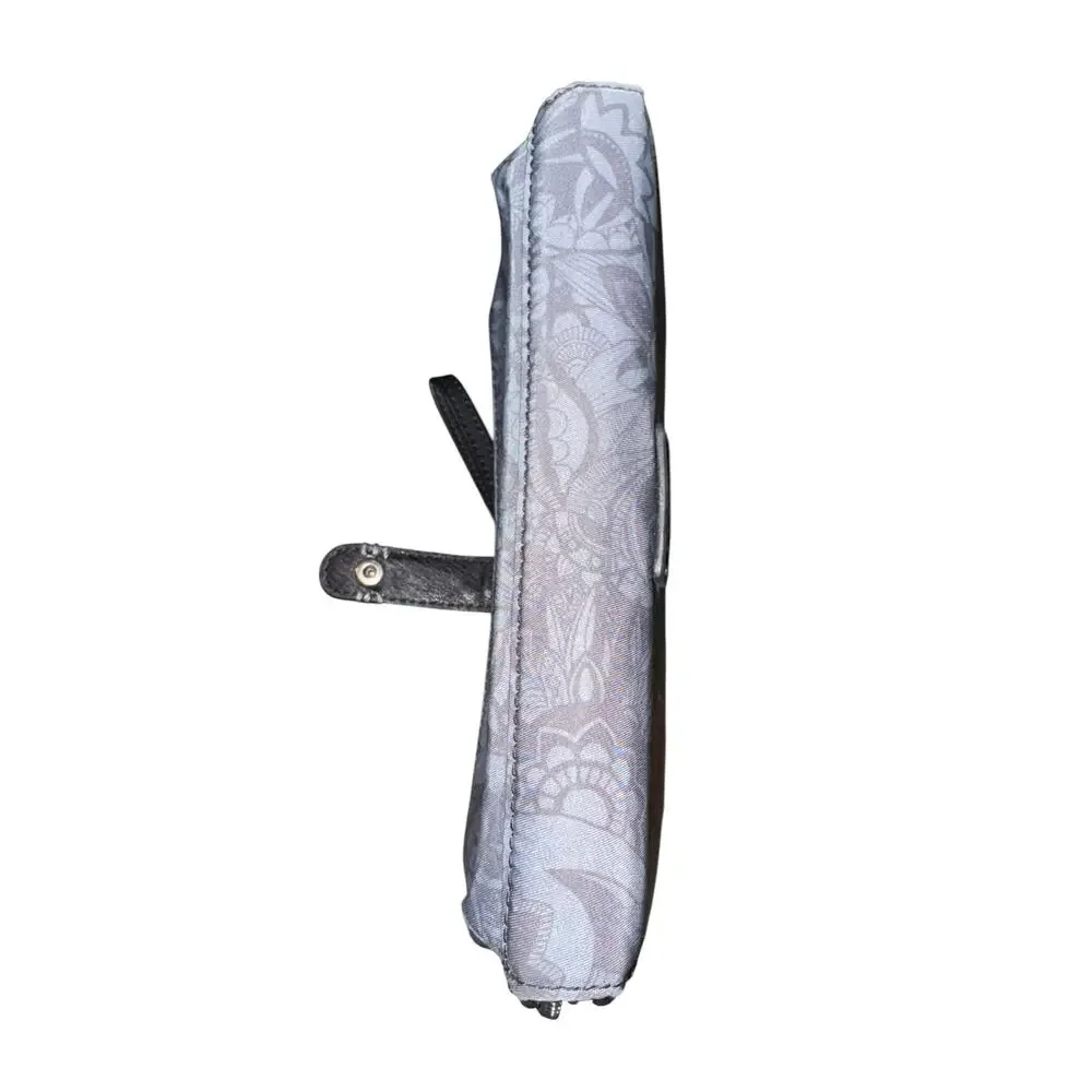 Sakroots Paisley Floral Zip Wallet Ecotwill‎ Corin Flap Black Neutral Wristlet